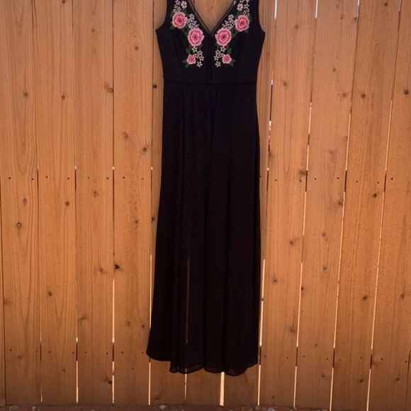 Take 50% OFF- Premier Armor Women's Dress, Size-6 - Picture 4 of 15